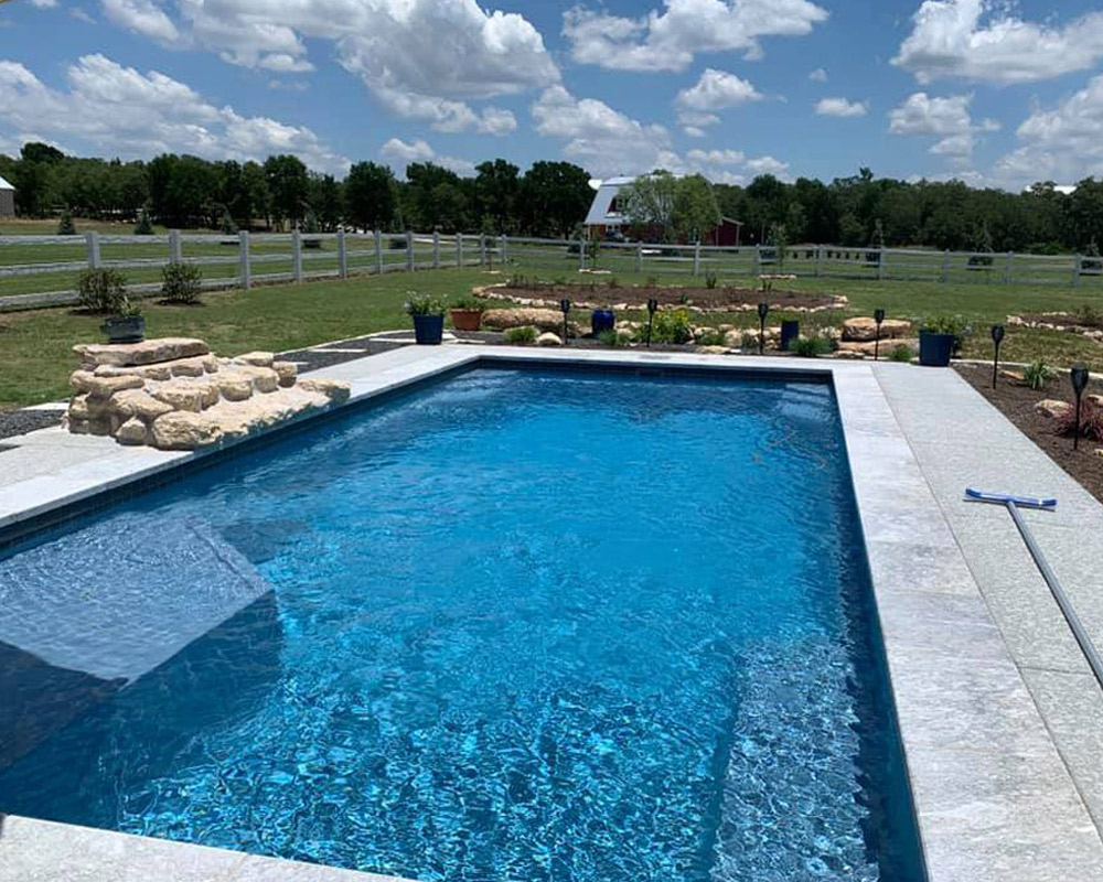 Outback Dundee fiberglass pool for sale Newton AL